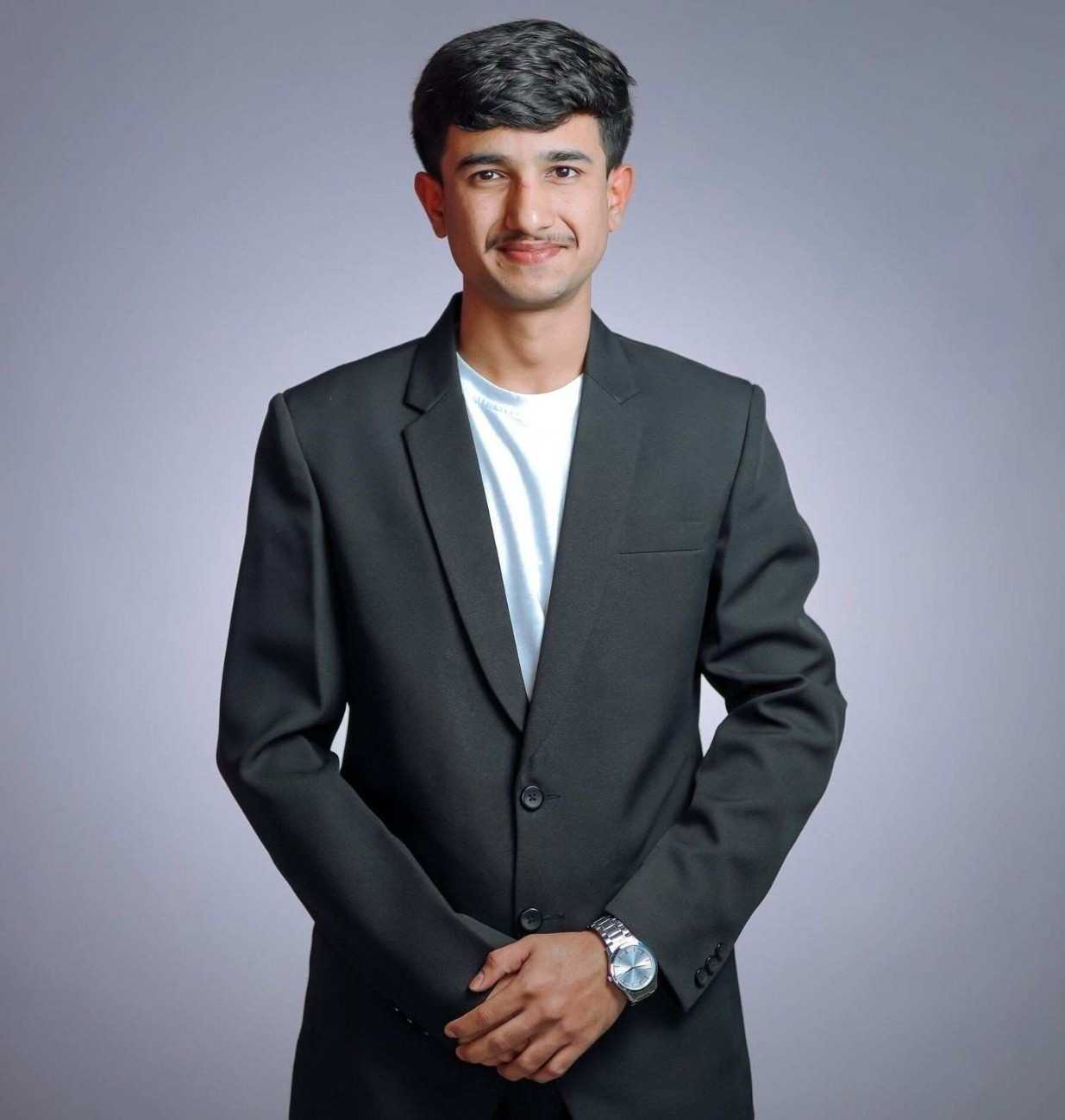 Manish Sawant